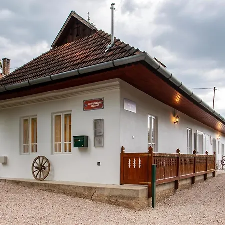 Videki Vendeghaz Szoegliget Apartment